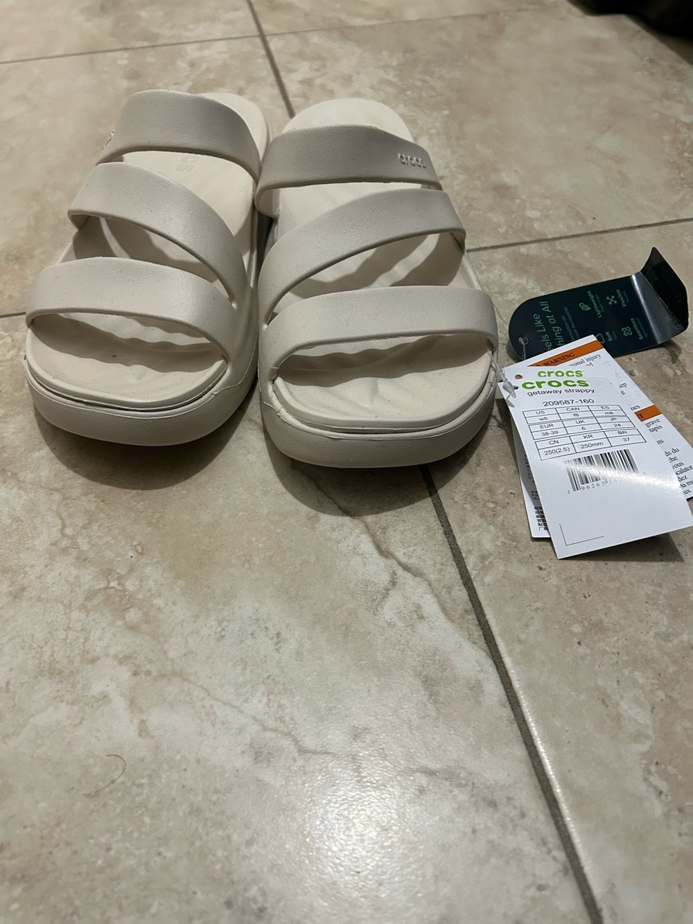 CROCS “Getaway Strappy”  Sandals
